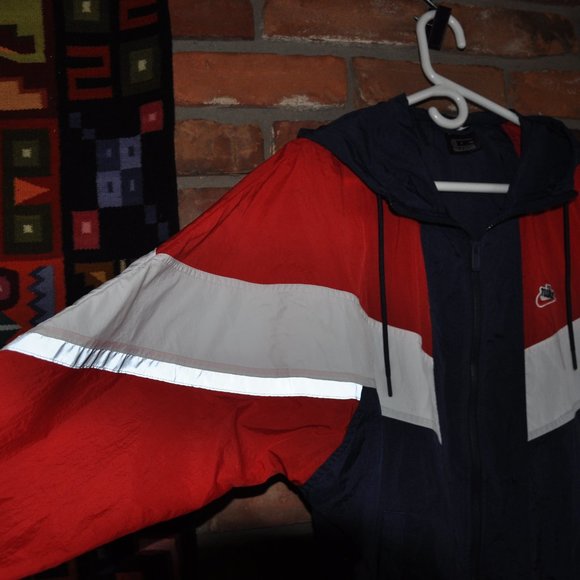 Nike SPORTSWEAR HERITAGE WINDRUNNER Windbreaker Hooded Full Zip JACKET S - Picture 2 of 5